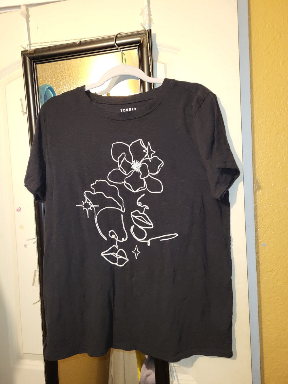 torrid Black Tee with White Floral Line Art